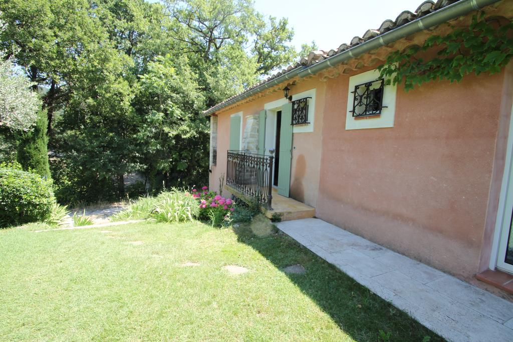 Amour Provence Seguret Luaran gambar