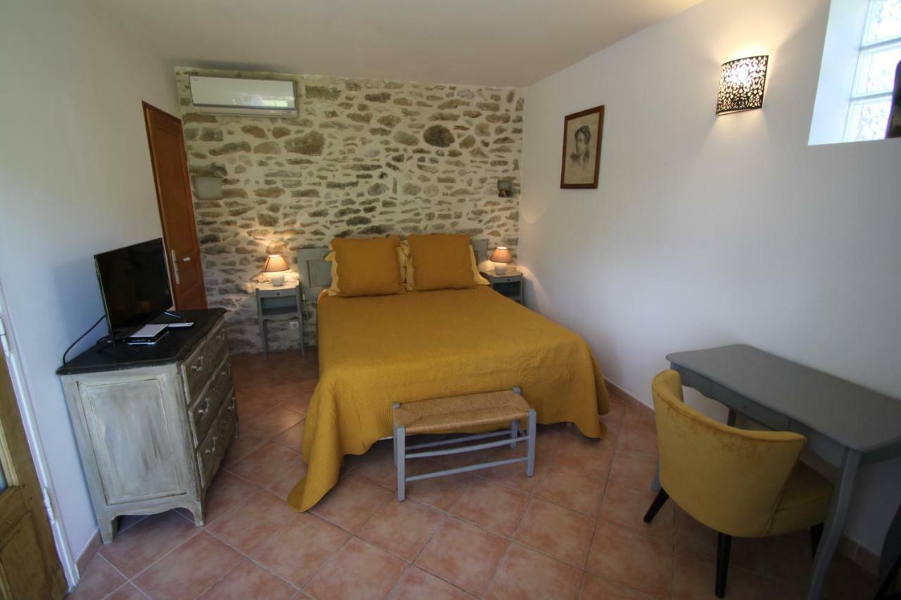 Amour Provence Seguret Luaran gambar