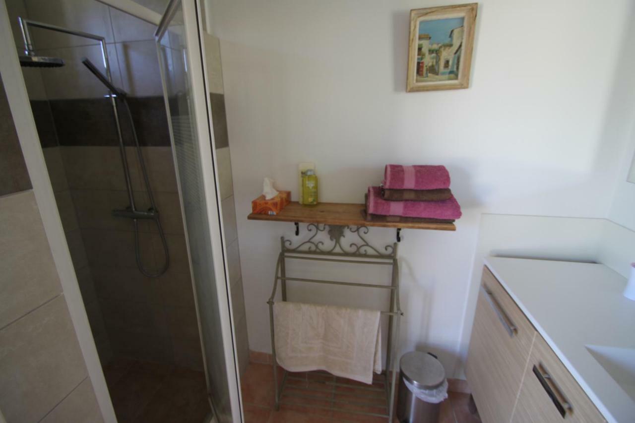 Amour Provence Seguret Luaran gambar